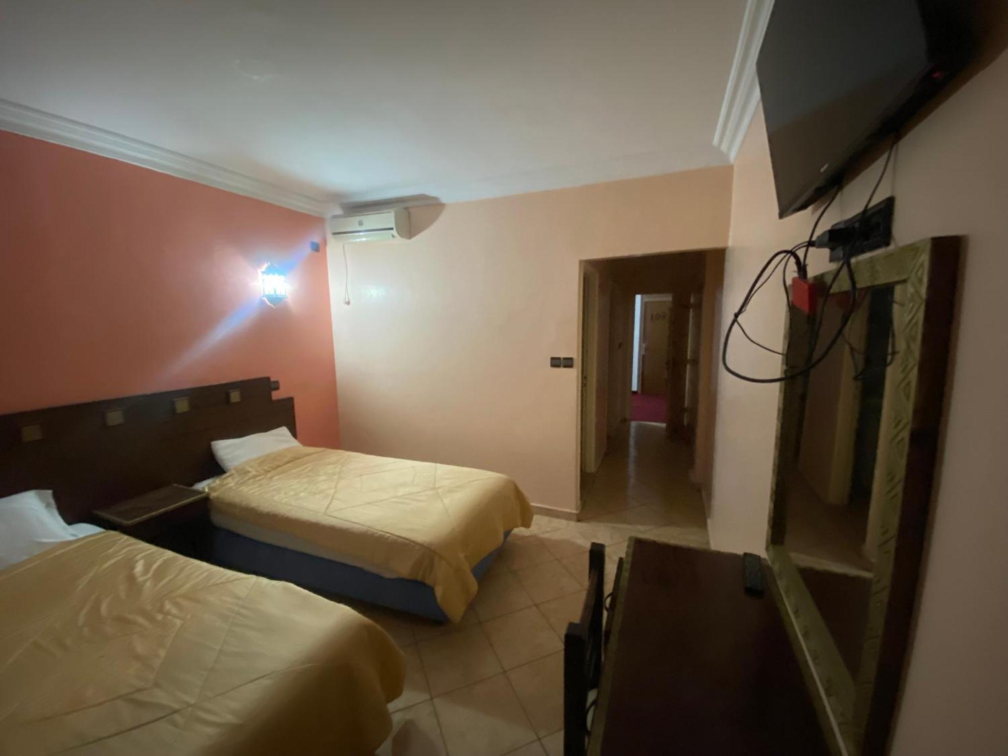 Merry Hotel Agadir Esterno foto